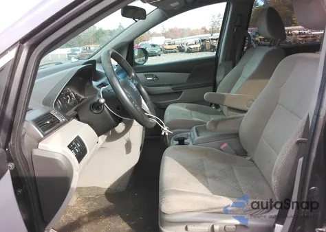 2016 Honda Odyssey Se z USA, uszkodzony, nr VIN 5FNRL5H33GB128111